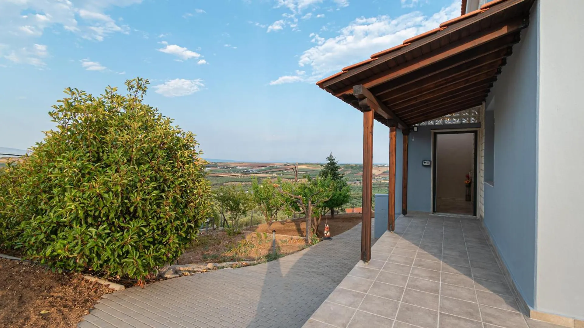 Giota Hill House By Rentalspro - Nea Moudania Halkidiki 0*,  יוון